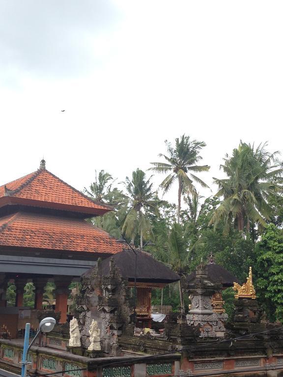 Ubud Wins Bungalow Exterior foto